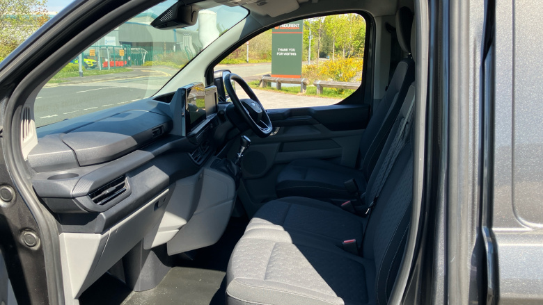 Ford Transit Custom 300 L2 Diesel Fwd 2.0 EcoBlue 136ps H1 Van Limited